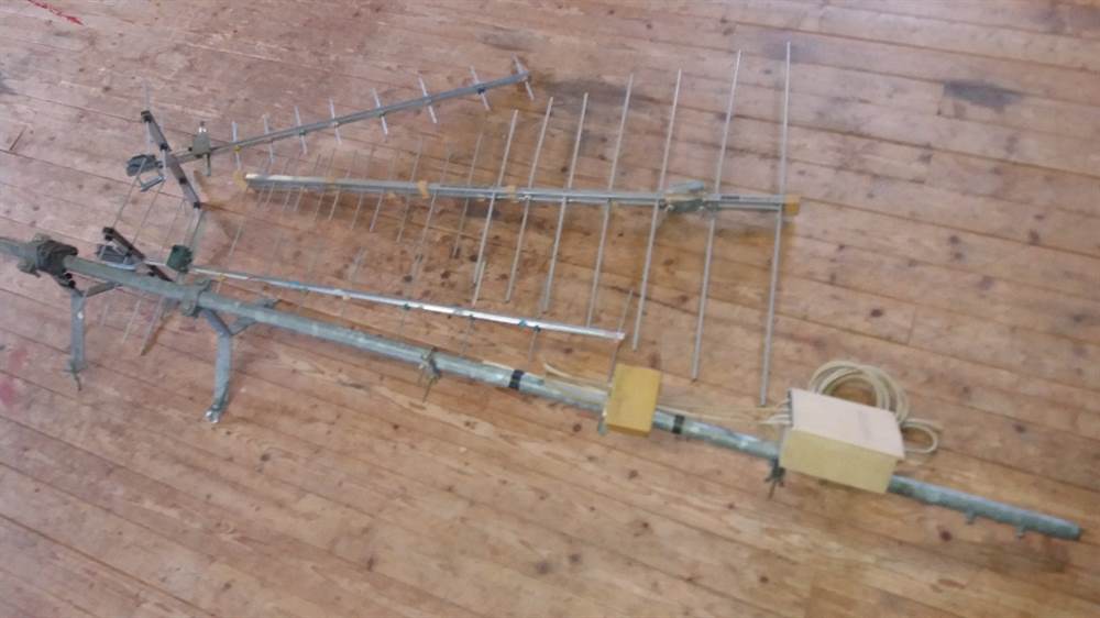 Antenna da tetto e parabola, ottimo stato