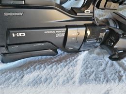 Videocamera Sony HXR-MC2500