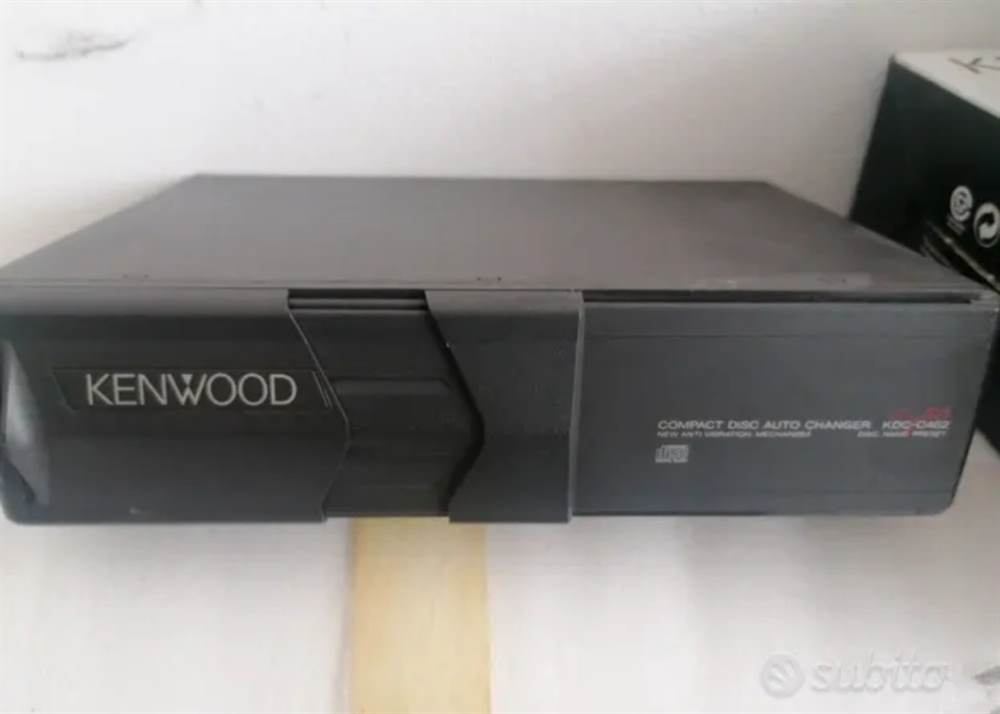 Foto 3In blocco 2 stereo Kenwood +2 caricatori CD