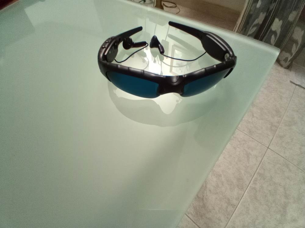 Occhiali da sole con MP3