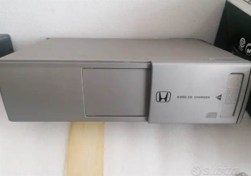 Foto 4In blocco 2 stereo Kenwood +2 caricatori CD