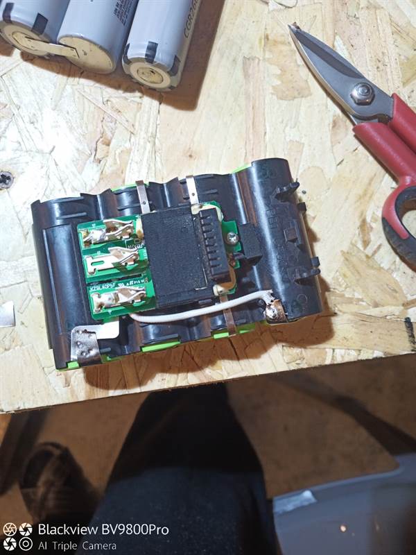 Riparazione pacchi batteria, tipo vecchio