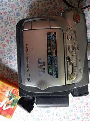 Videocamera mini dv Jvc GR-D239E