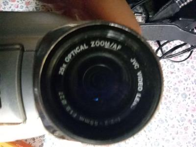 Videocamera mini dv Marca Jvc GR-D239E - Foto 3