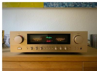Amplificatore Accuphase E-270