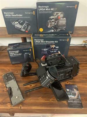 Blackmagic Design URSA Mini 4K e set di accessori