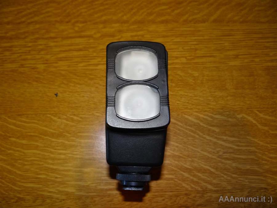 Foto 2 Videocamera SONY con accessori, in ottime condizioni, prezzo trattabile