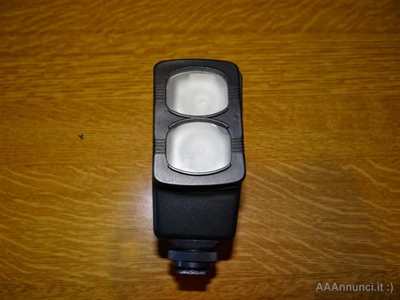 Foto 2 Videocamera SONY con accessori, in ottime condizioni, prezzo trattabile