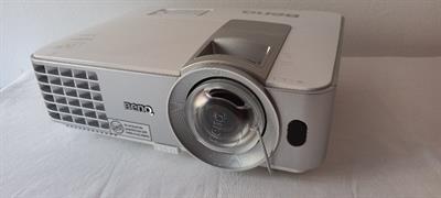 Proiettore Benq grandangolare